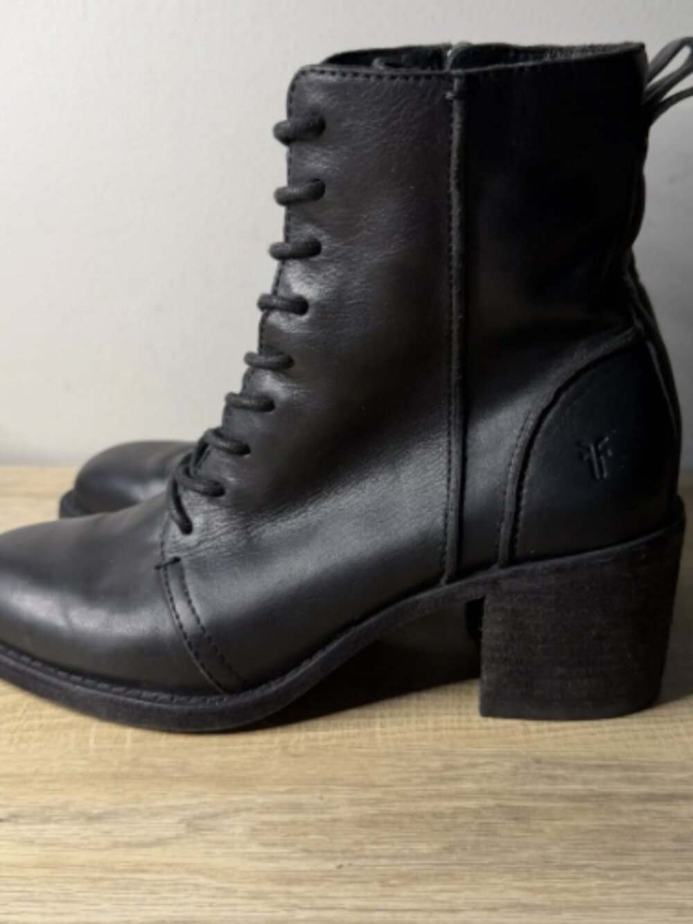Frye Monroe Black Leather Lace-Up Zip Up Chunky Heel Fall Winter Ankle Booties